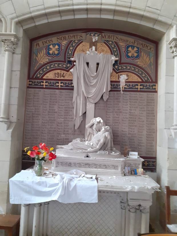 L’église Sainte Madelaine d’Angers profanée