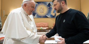 Volodymyr Zelensky reçu au Vatican par le pape François