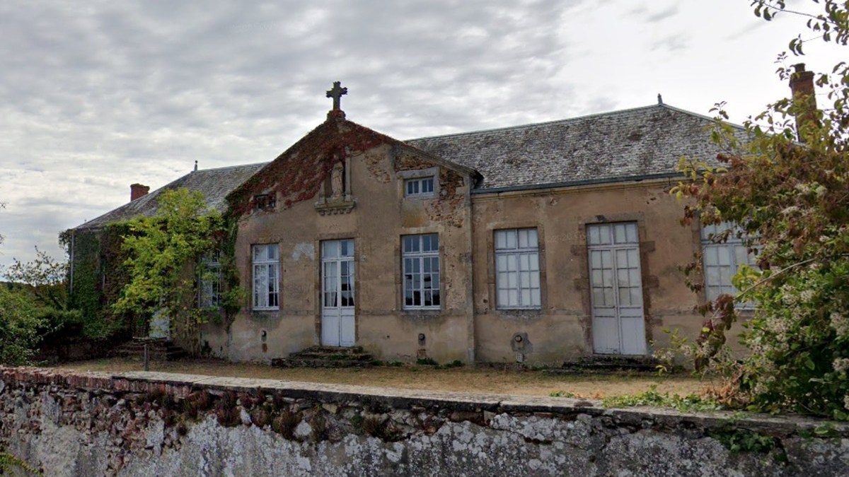 BOURBON-LANCY.jpg