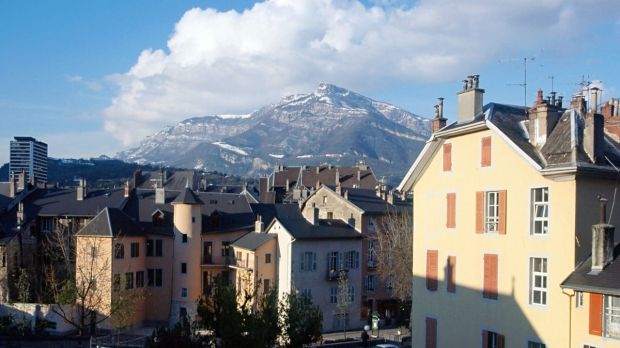 CHAMBERY-savoie-shutterstock_524129758.jpg