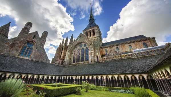 CLOITRE-MONT-SAINT-MICHEL