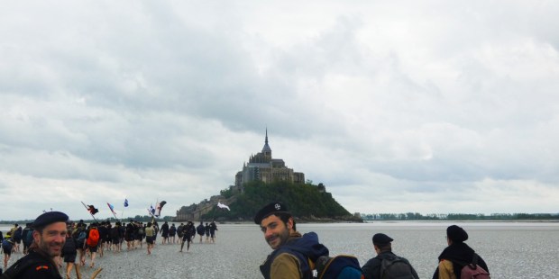 Traversée de la baie du Mont Saint Michel par les scouts