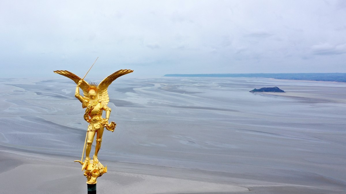 MONT-SAINT-MICHEL-ARCHANGE.jpg