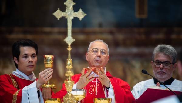 Corner Item Image - Les cinq Français qui participeront au conclave