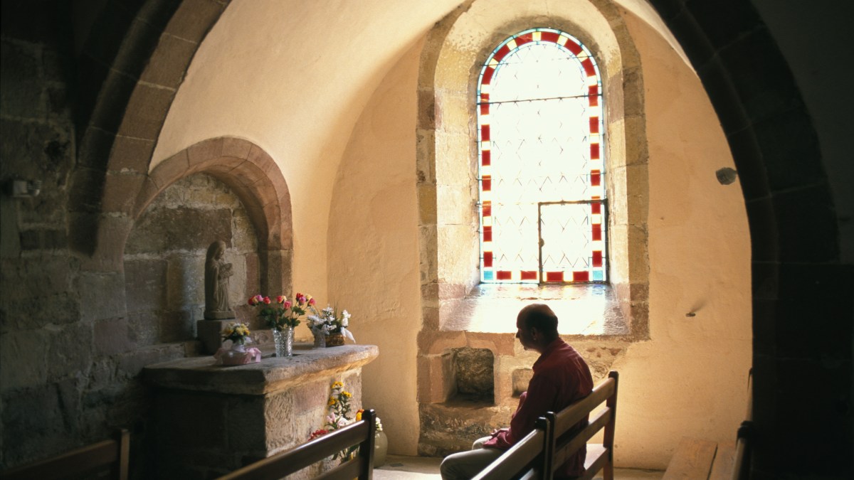 PRAY-ALONE-CHURCH-GODONG-FR174009B.jpg