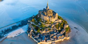 Louis XI, le fidèle « compère » du Mont-Saint-Michel