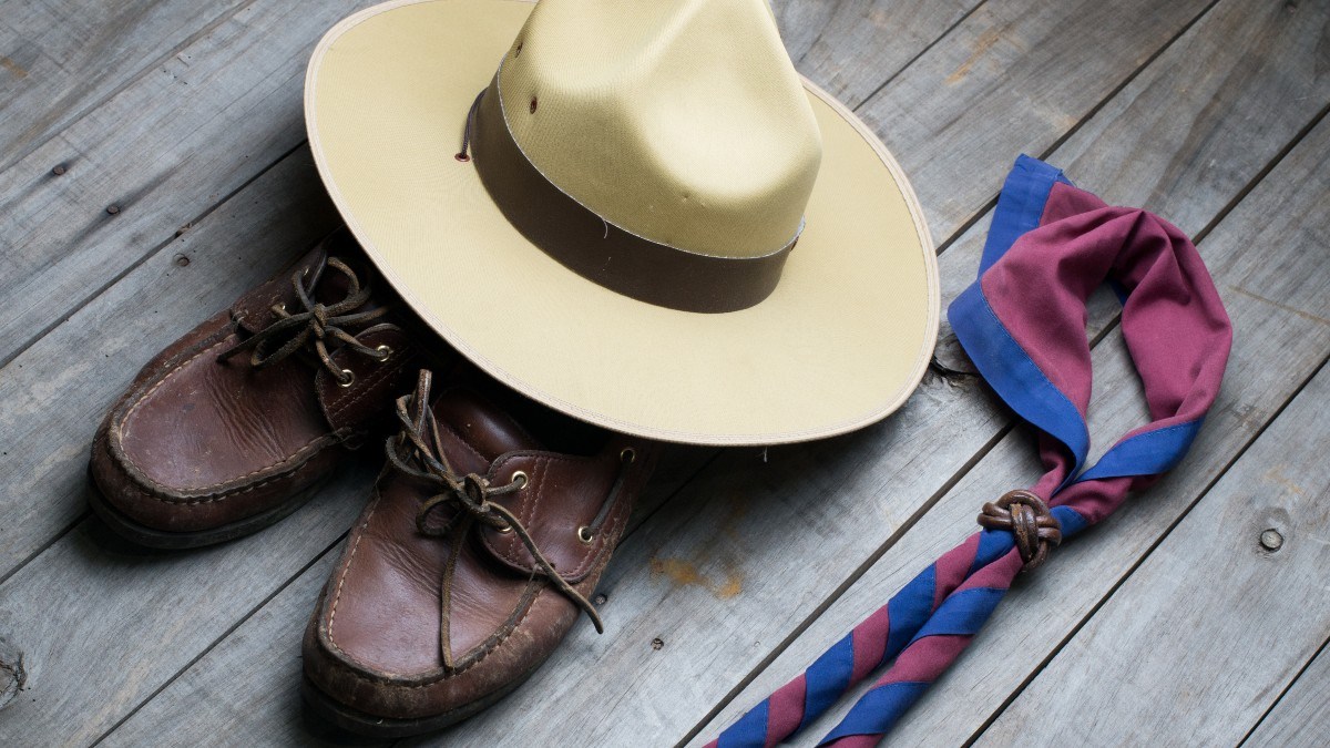 AFFAIRES-SCOUT-CHAPEAU-FOULARD.jpg