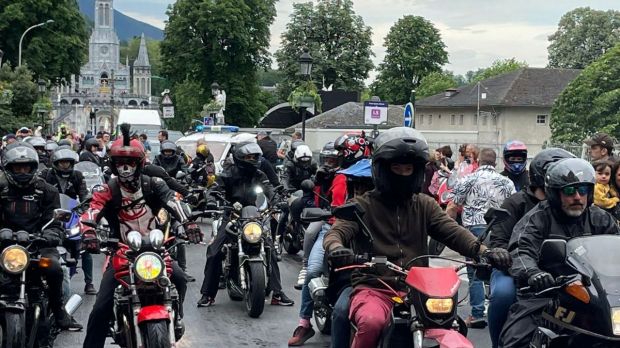 Lourdes-pelerinages-motards.jpg