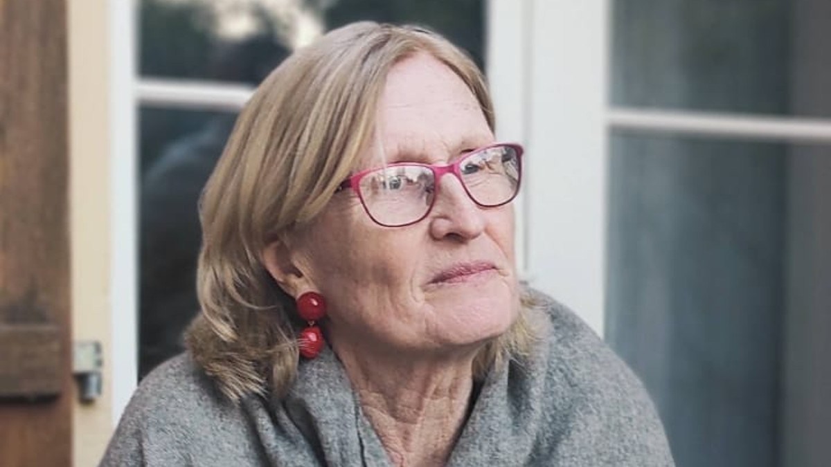Mme-de-CourregesUNE.jpg