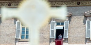 Angélus : François exhorte à ne pas avoir peur « d’aller à contre-courant »