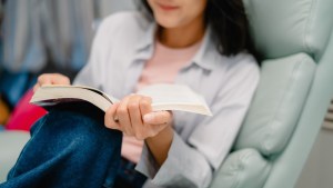 WOMAN-READING-BOOK.jpg