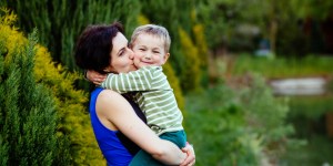 Pistes pour rester serein quand on confie son enfant pendant les vacances