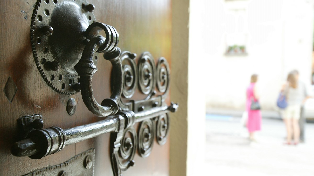 PORTE-EGLISE-GODONG-FR267130C.jpg
