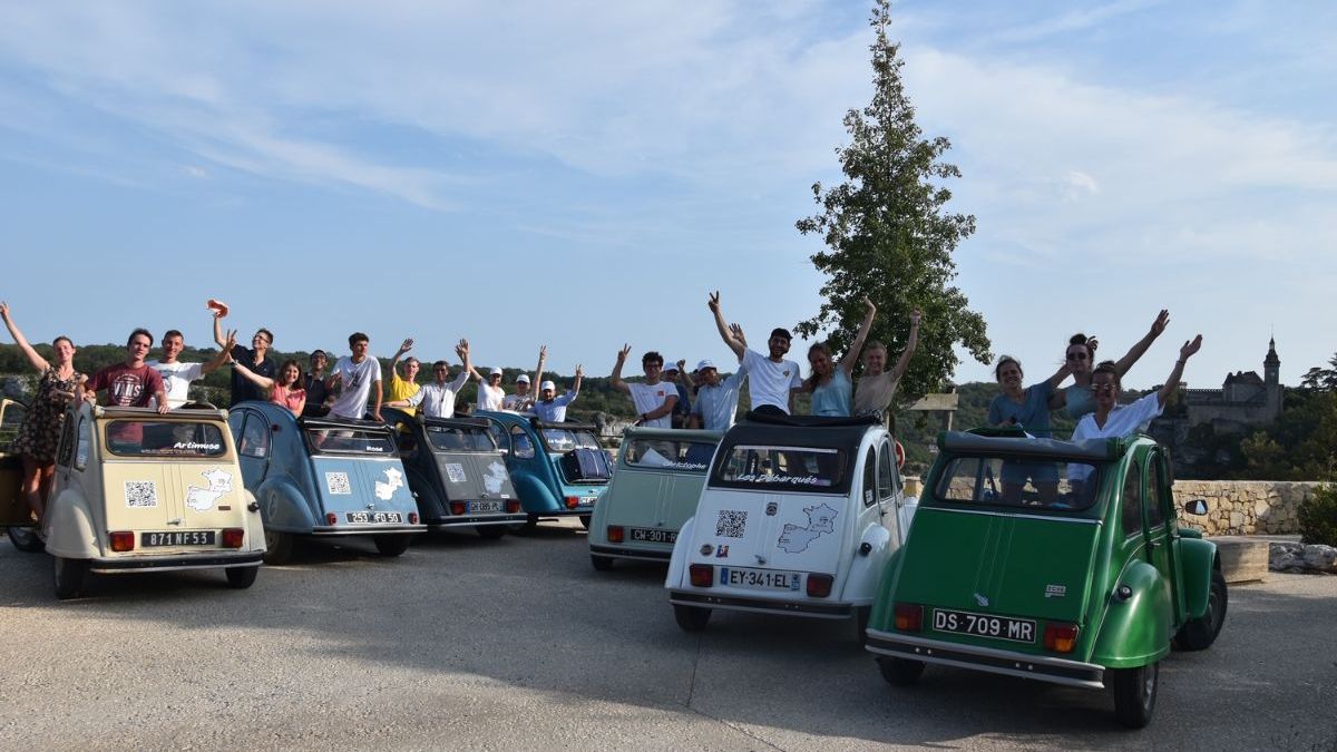 JMJ en 2 CV