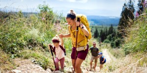 Pour une journée ou quelques jours, des idées de chemins de pèlerinage à arpenter cet été en famille