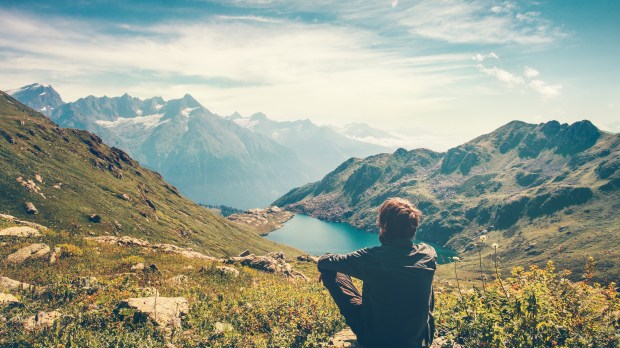 MAN-WALK-MOUNTAIN-shutterstock_459175588