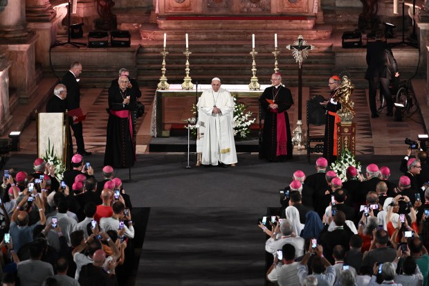 JMJ : François, un pape au milieu des jeunes