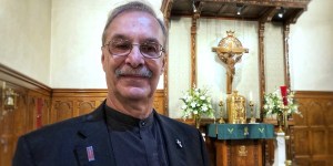 Héros du 11 septembre, il se convertit et devient diacre