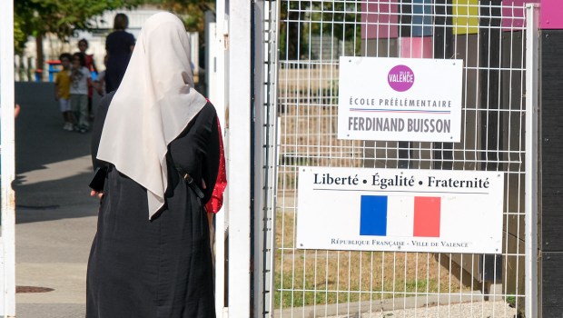 Ecole abaya tenue