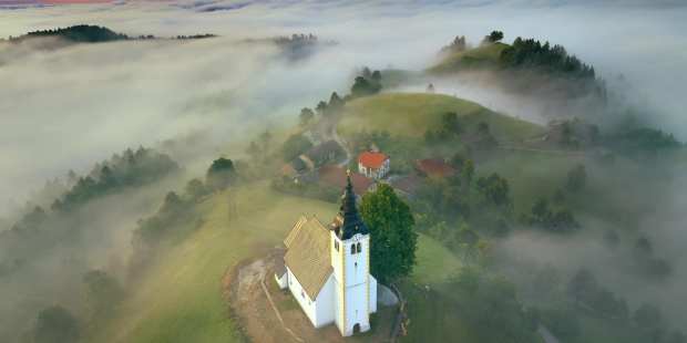 Les somptueuses photos d’églises d’un prêtre polonais