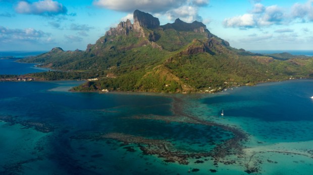 Îles-sous-le-Vent, Bora Bora