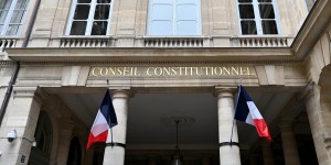 L’IVG a-t-elle sérieusement une chance d’être inscrite dans la Constitution ?