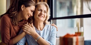 Trois mots indispensables pour désamorcer un conflit avec sa belle-mère