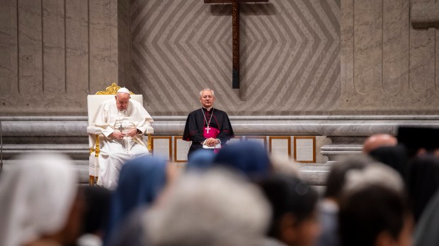 VATICAN-POPE-PRAYER-PEACE-SYNOD2023