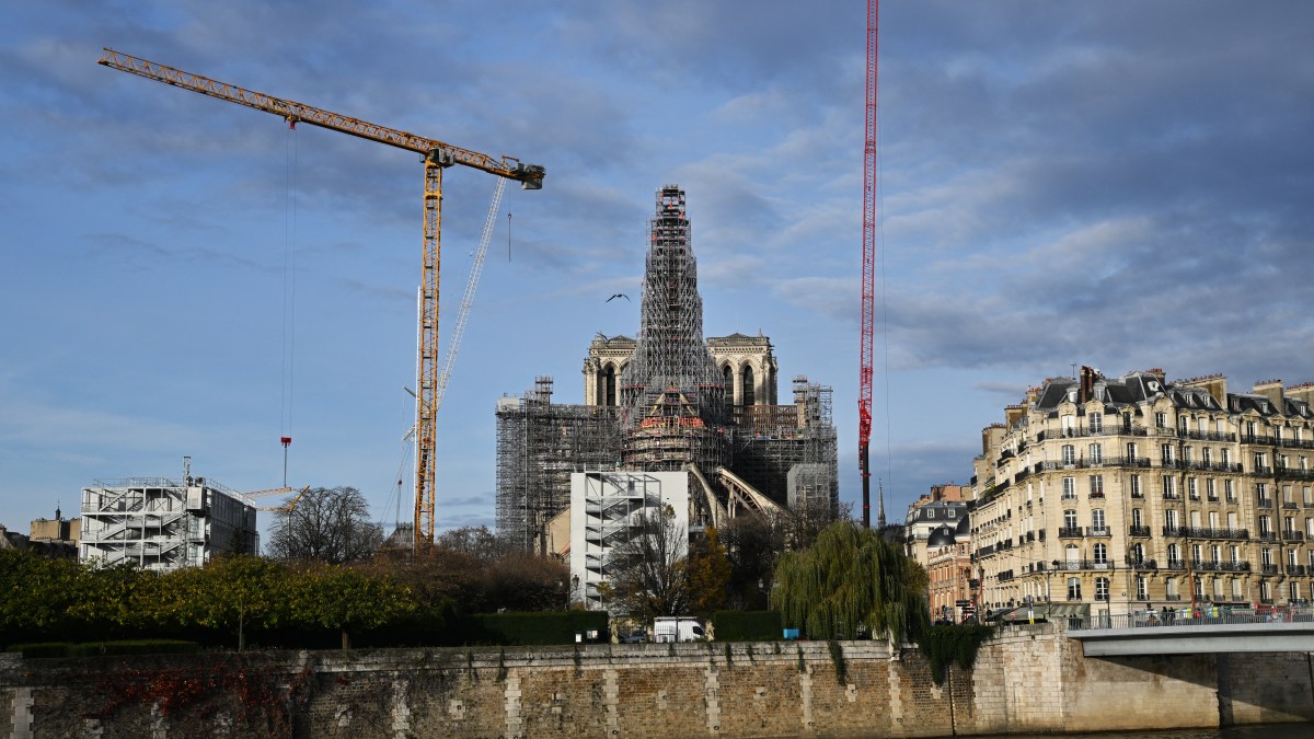 CATHERDALE-NOTRE-DAME-AFP