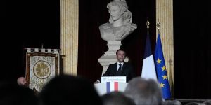 Emmanuel Macron a-t-il fait l’éloge d’un franc-maçon eugéniste ?