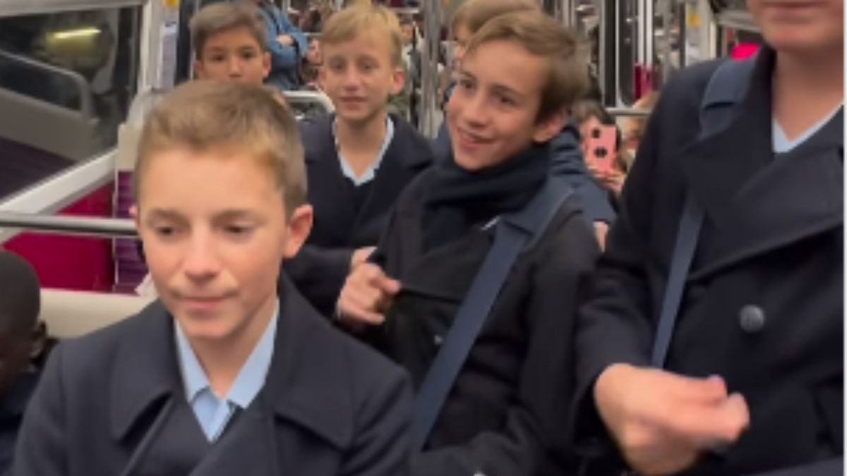 Petits chanteurs à la croix de bois