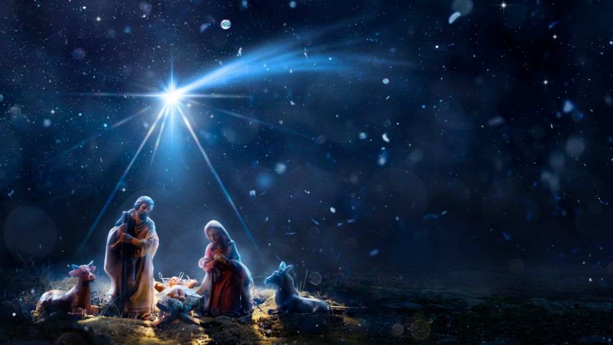 NIGHT-CRIB-JESUS-NATIVITY-shutterstock_2237616525