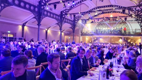 DINER-DES-BATISSEURS-DR