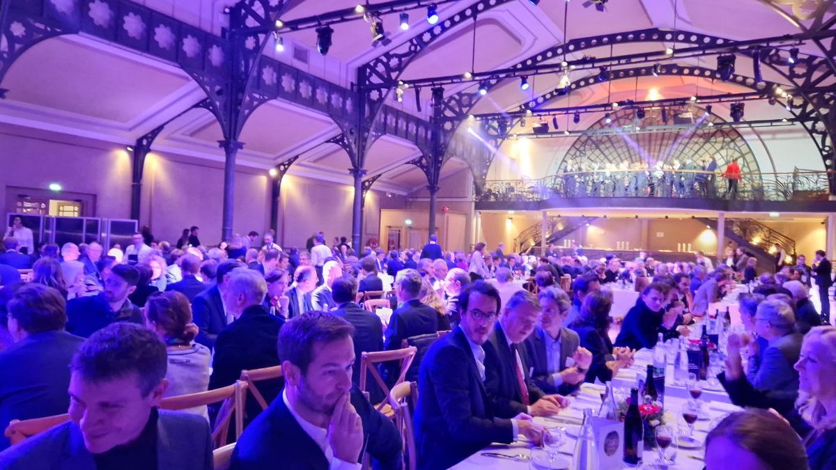 DINER-DES-BATISSEURS-DR