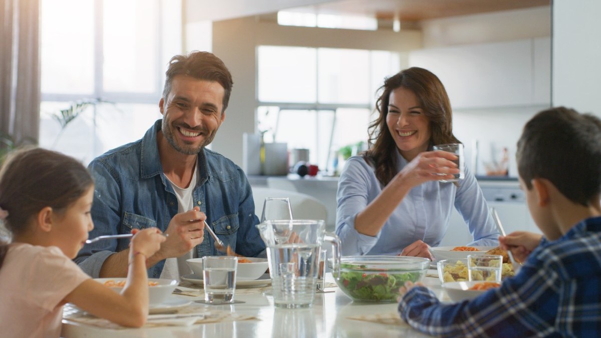 FAMILY-MEAL