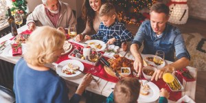 Peut-on parler politique pendant le repas de Noël ?