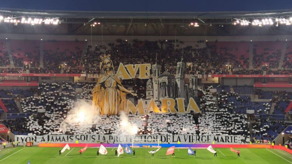 Ave Marie, Marie, sport, foot