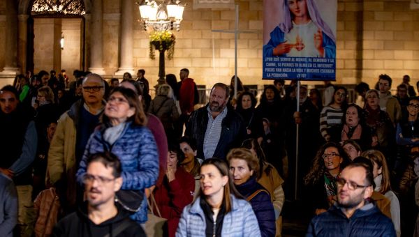 espagne, prière, rosaire, manifestations