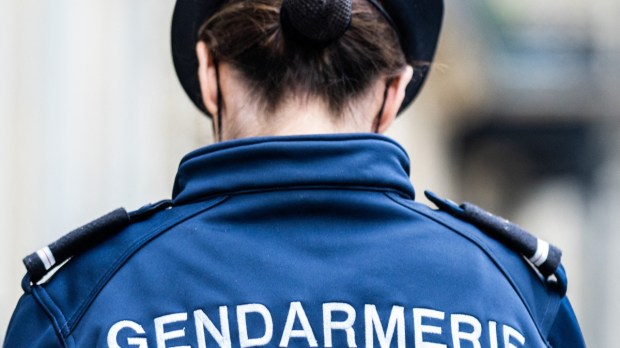 gendarme-femme.jpg