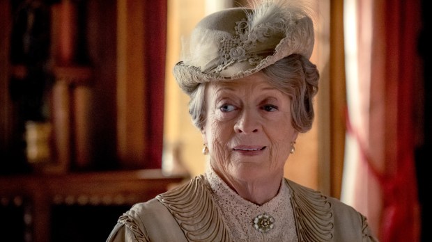 MAGGIE-SMITH-AFP-076_CHL_154065