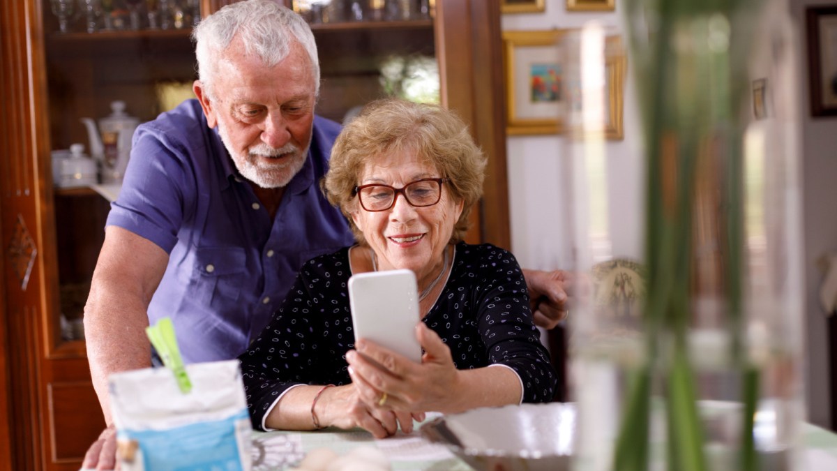 téléphone, grands-parents, personnes âgées, appeler
