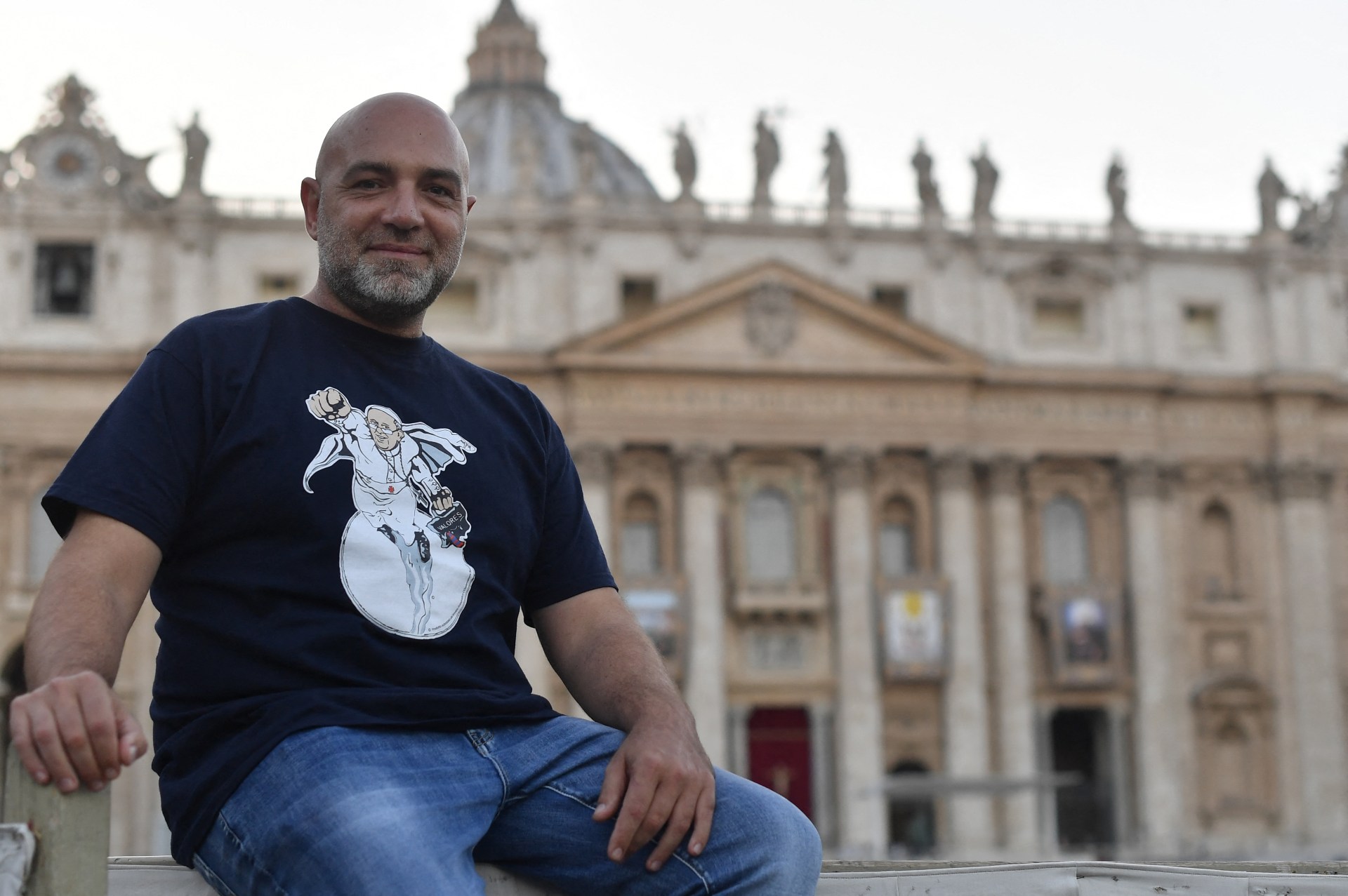 MAUPAL-STREET-ARTISTE-AFP