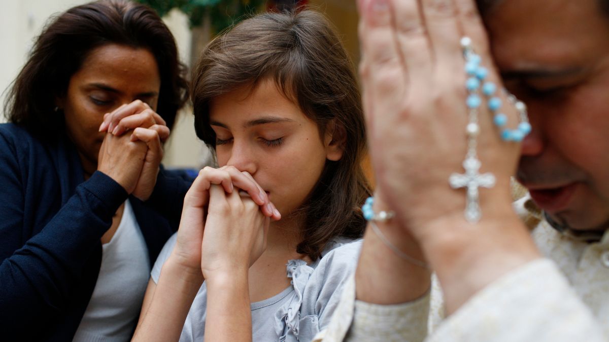 PRIERE-CHAPELET-FAMILLE-GODONG