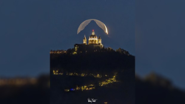 The basilica of Superga and the crescent moon - Photo By Valerio Minato