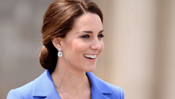 Kate Middleton et le prince William ont souhaité exprimer leur soutien aux victimes et aux pompiers engagés dans la lutte contre les flammes.