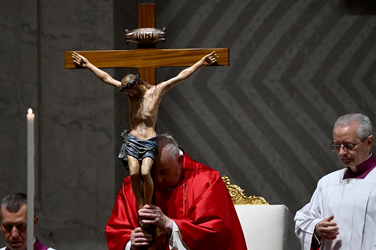 Vendredi saint : le pape célèbre la « Passion » de Jésus
