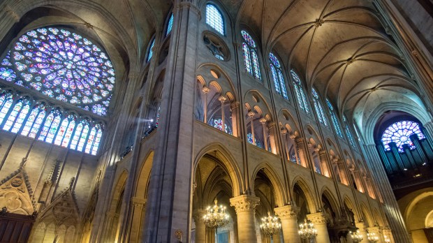 vitraux-Notre-Dame-de-Paris.jpg