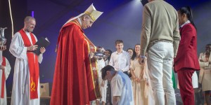 Faut-il réduire la longue attente du catéchuménat ?