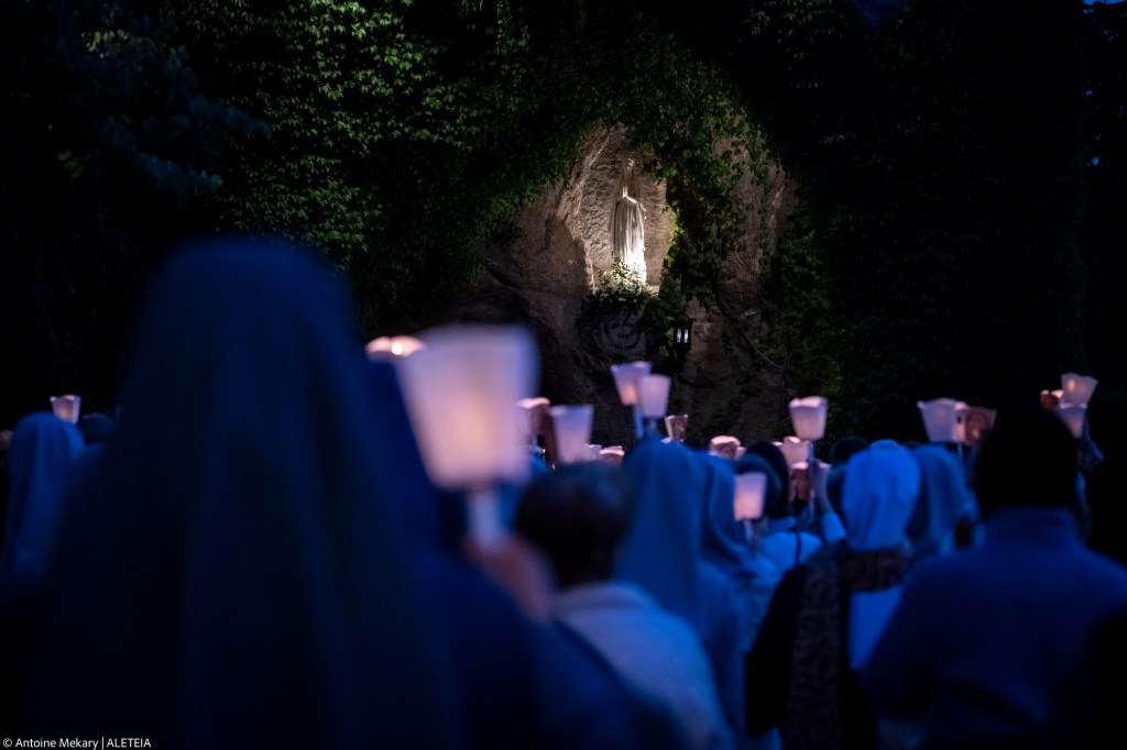 Rosary-Procession-May31-Vatican