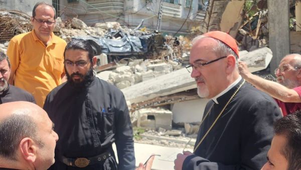 Le-cardinal-Pizzaballa-a-Gaza.©-lpj.org